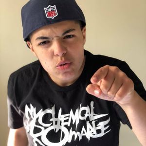 Meet your Posher, Ash